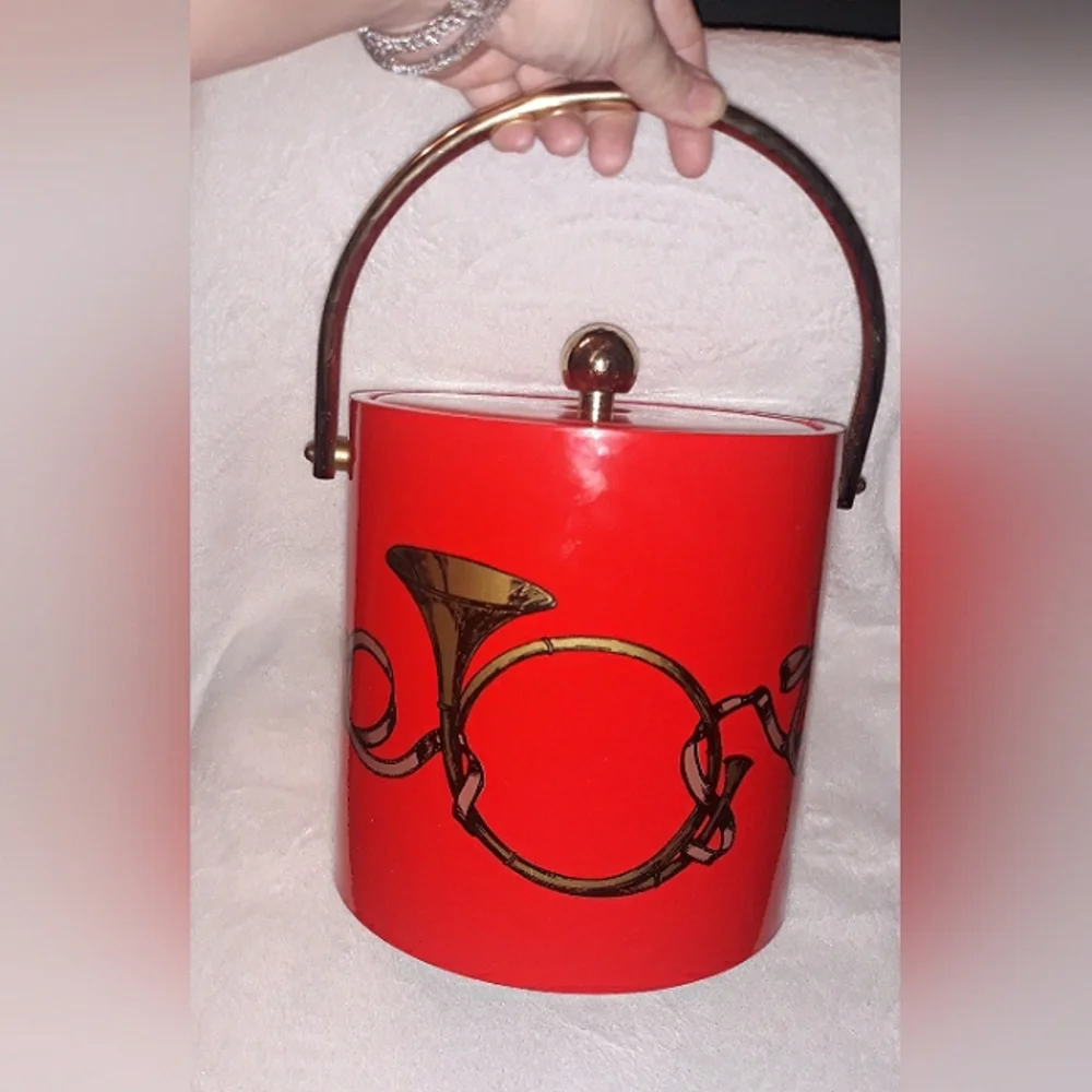 Daniel Baer Signed Hunting Horn Motif Ice Bucket Red & Gold